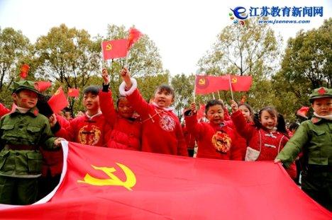 俄空天军突击队摧毁乌有生力量聚集点